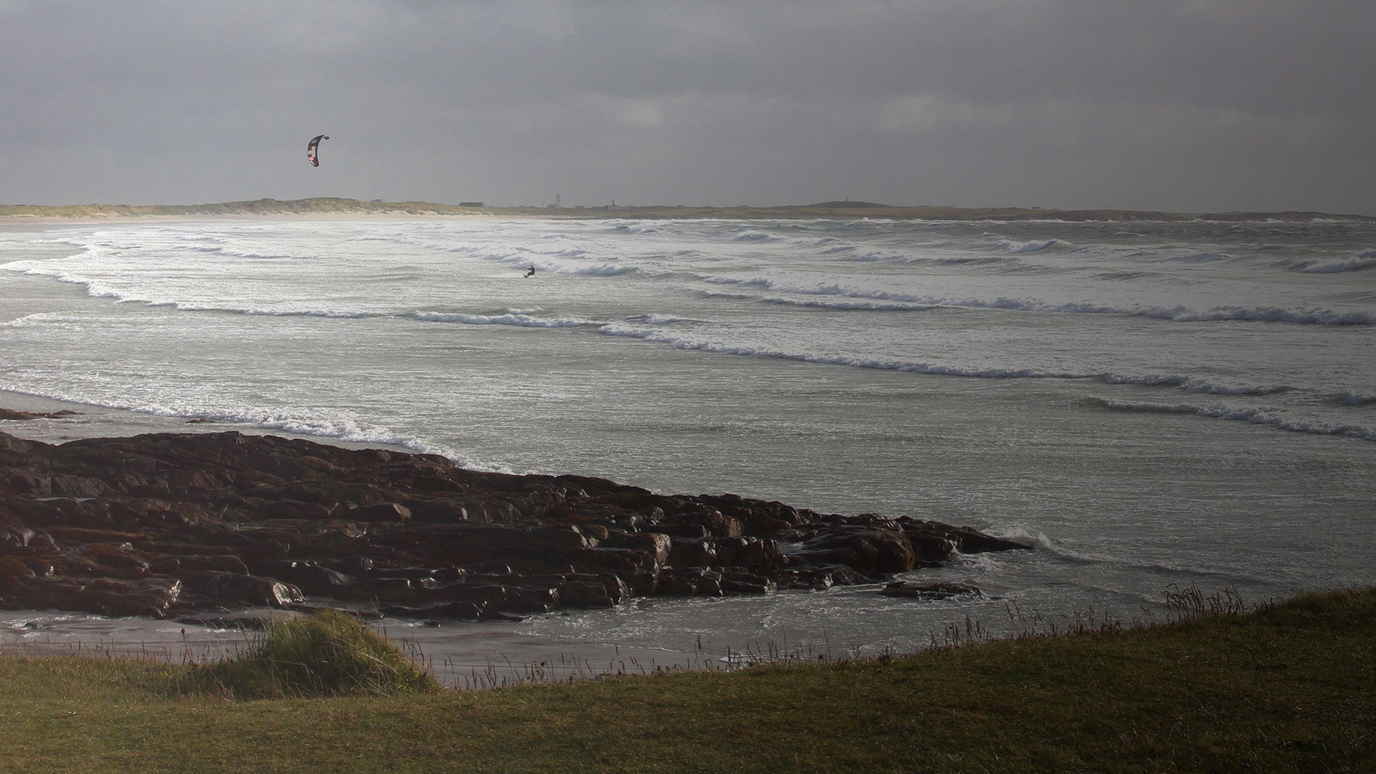 Kitesurfing-holidays-tiree-scotland_grad.jpg